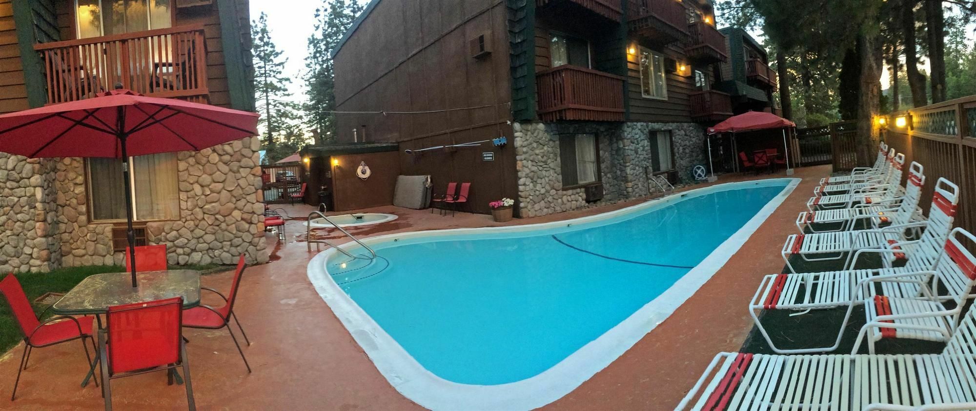 Americas Best Value Inn - Casino Center Lake Tahoe Саут Лейк Тахо Екстериор снимка